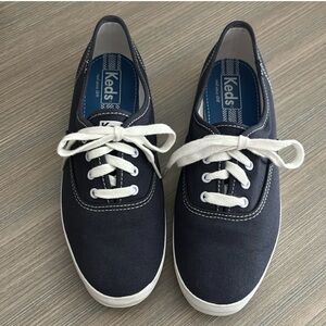 Keds Tennis Shoes Women’s Size 7.5